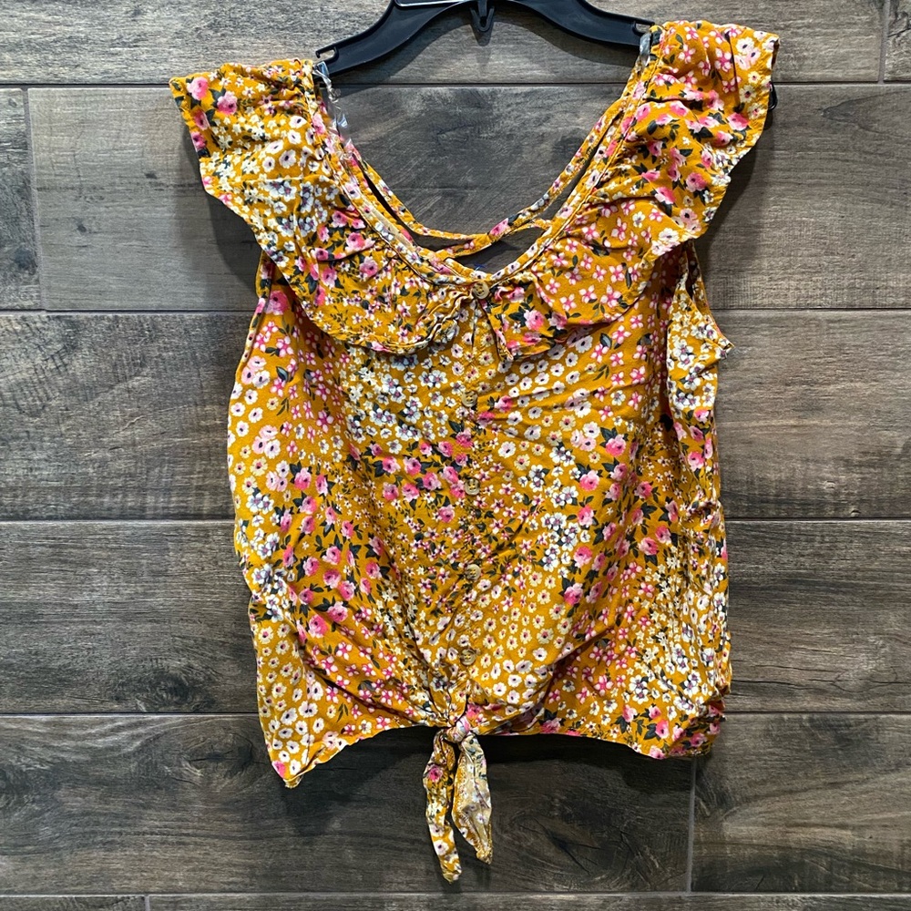 No boundaries top size medium
